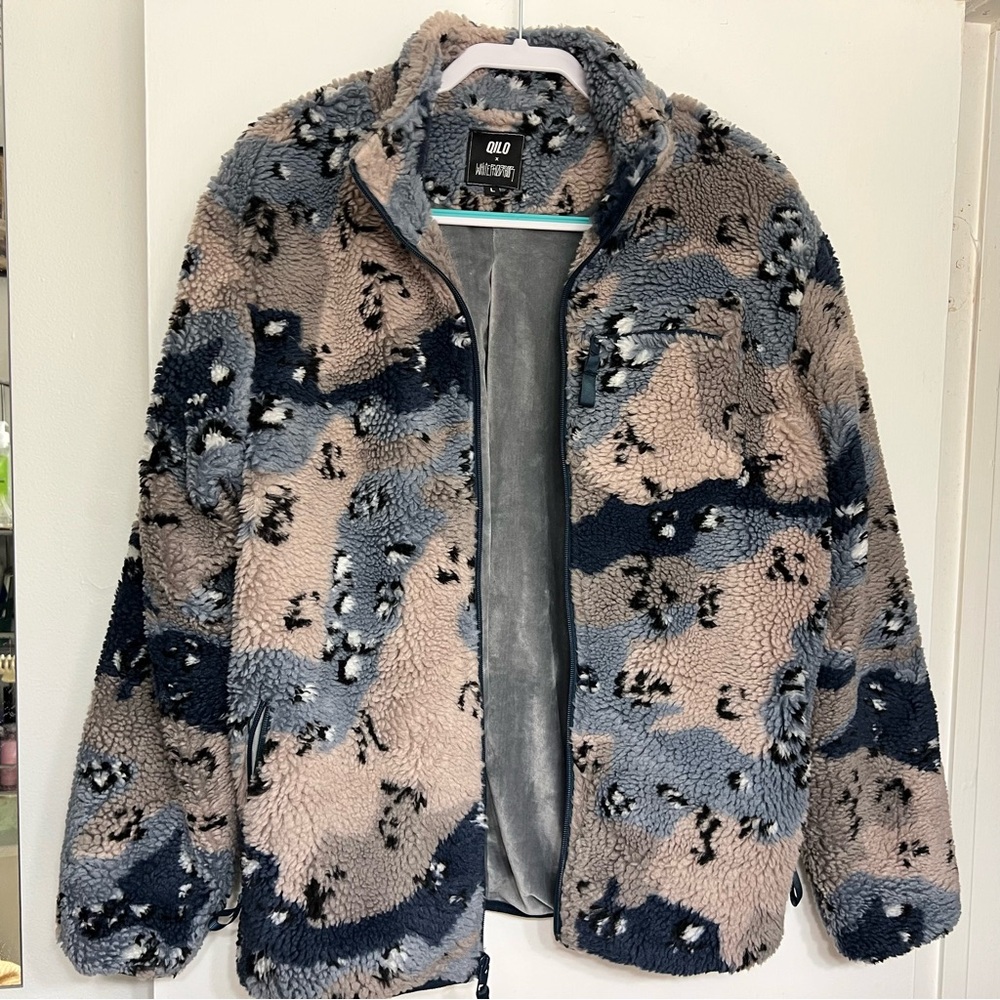 QILO x Whitephosphor Sherpa in Blueberry Choco